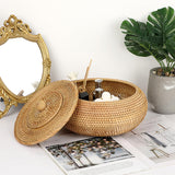 Hipiwe Round Rattan Boxes with Lid Natural Woven Storage Basket Bin Multi-Purpose Wicker Tray Weaving Decorative Shelf Basket Farmhouse Picnic Food Bread Fruit Table Storage Basket Hipiwe