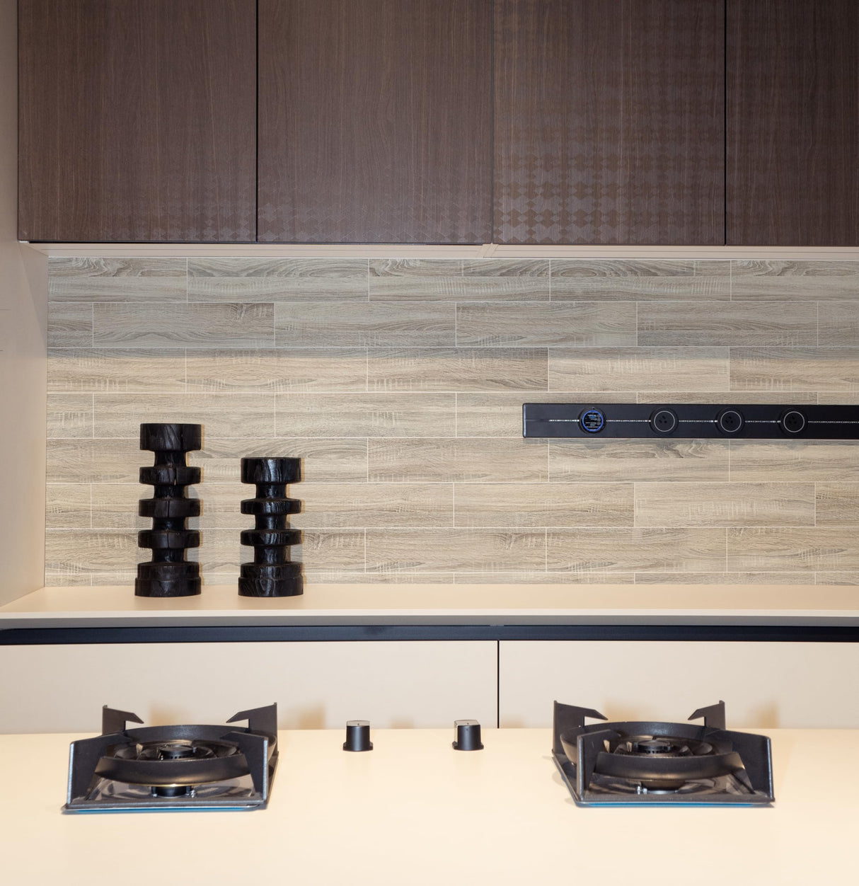 COLAMO Luxury 24PCS Faux Wood Texture Peel and Stick Backsplash,Vintage Oak Stick On Accent Wall Swatch Thick Rigid Shiplap Panels, Self Adhesive Wooden Wall Paneling for Kitchen Backsplash COLAMO