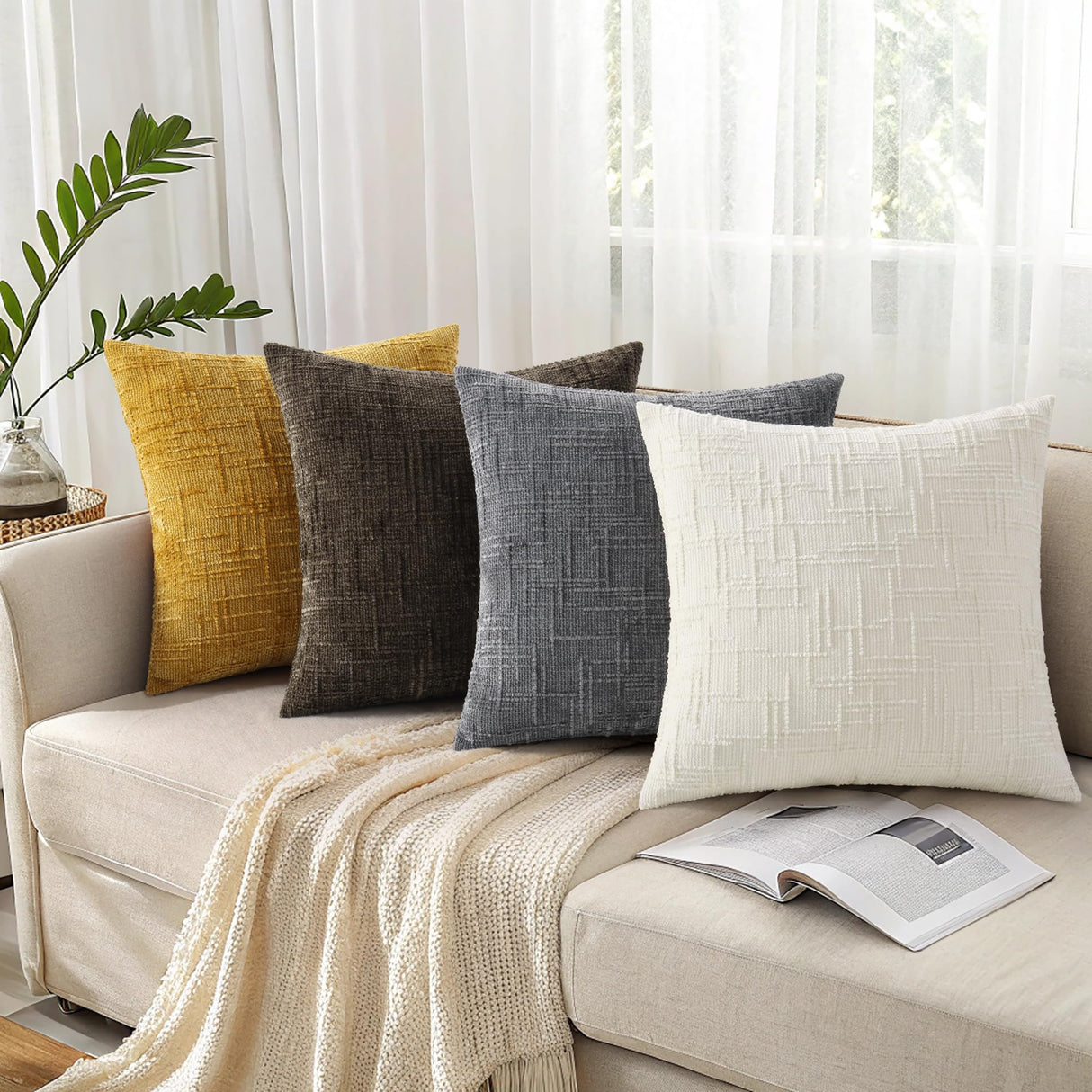 decorUhome Christmas Cream White Chenille Throw Pillow Covers 18x18 Set of 2 Thick Textured Slubby Couch Pillow Covers Farmhouse Accent Modern Neutral Decorative Pillow Cases for Bed Sofa Living Room decorUhome