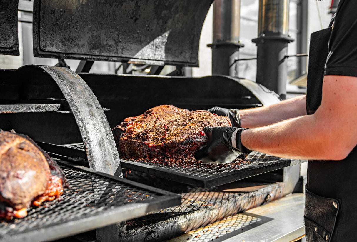 Nechtik BBQ Gloves disposable - 4 Cotton Glove Liners and 100 Disposable Gloves - Meat Gloves - Machine Washable - Powder Free Latex Free, Black Nitrile Gloves Nechtik