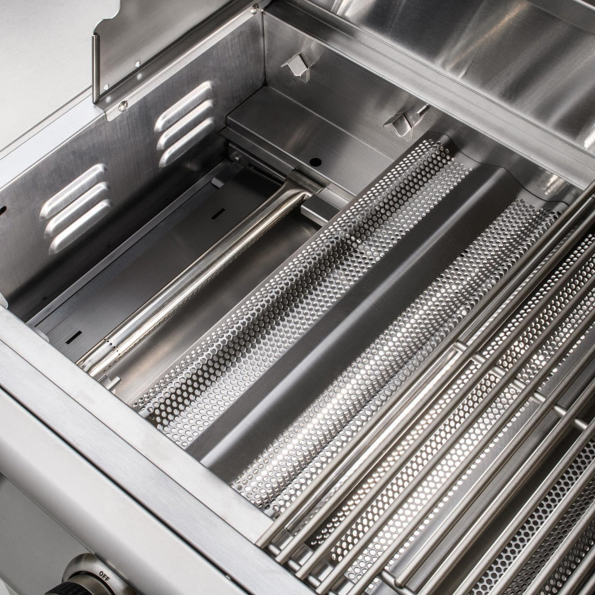 Blaze Prelude LBM 7-Piece 32-Inch Natural Gas Outdoor Kitchen Package - BLZ-4LBM-NG-7PC-SC Blaze Outdoor Products