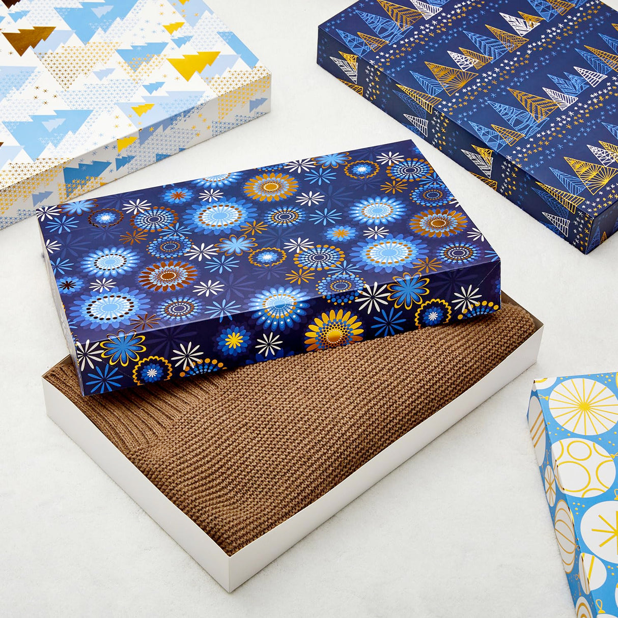 SUNCOLOR 12 Pack 14" Blue Large Christmas Gift Boxes With Lids For Clothes Presents SUNCOLOR