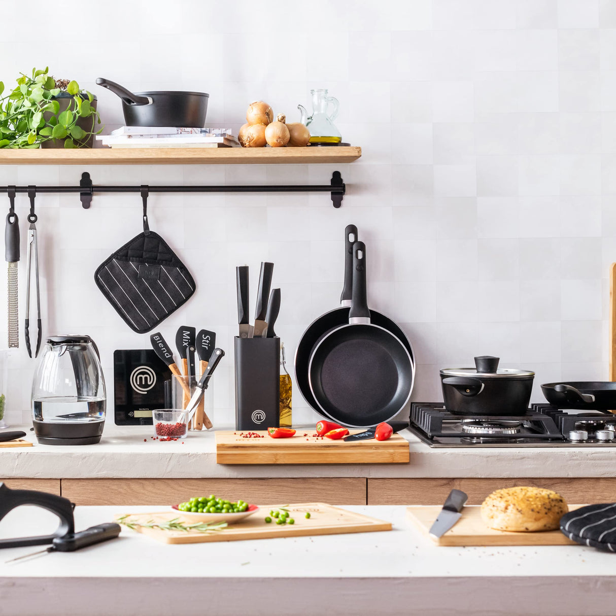 MasterChef Bamboo Cutting Board for Meat, Butcher Block Countertop, Large Chopping Board Wood 18" x 12", Natural, Organic & Food Safe Surface, Reversible Wooden Cutting Board with Juice Groove MasterChef