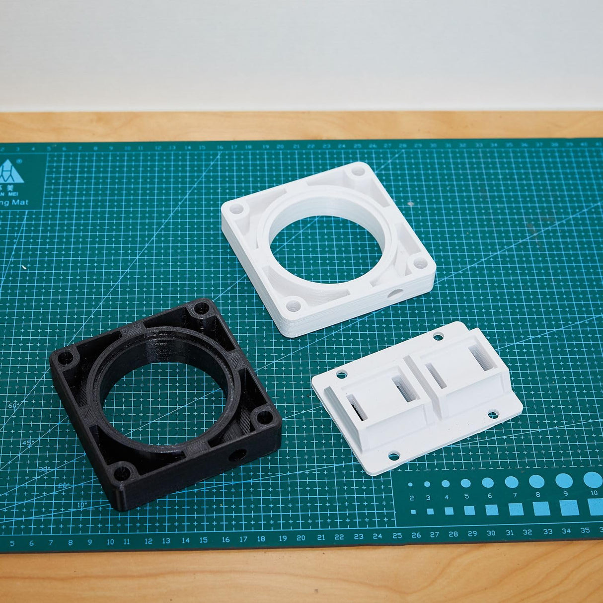 Polymaker PC-PBT Filament 2.85mm, Black Polycarbonate Filament 2.85mm PBT Blend, 1kg Cardboard Spool - Low Temperature Toughness Good Chemical Resistance POLYMAKER