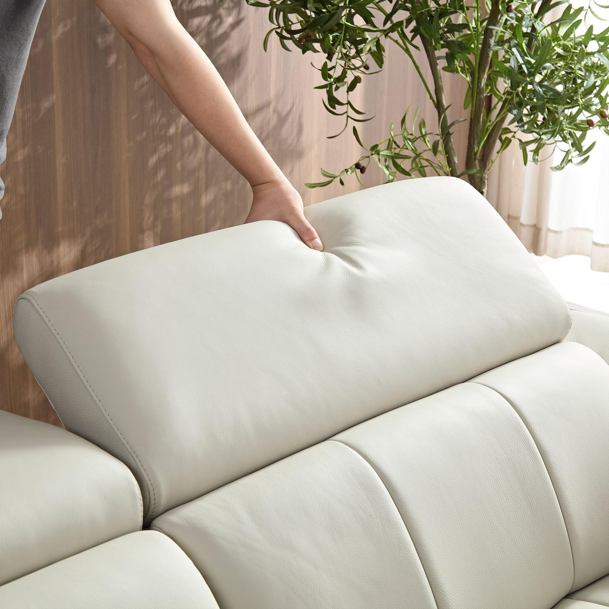 Luxury Power Reclining Motion Sectional Sofa, Oversized Living Room Convertible Sofa&Couch Leather Upholstered Padded Armrests Tufted Couch W/Wide Chaise Daybed,USB Ports and Adjustable Headrests FANYE