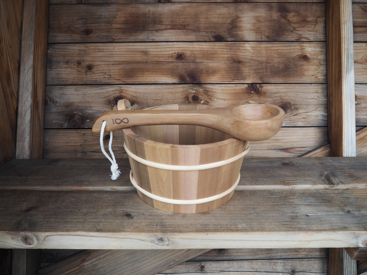 HSE Curved Cedar Sauna Ladle (100ml, Red Cedar) Home Sauna Experience