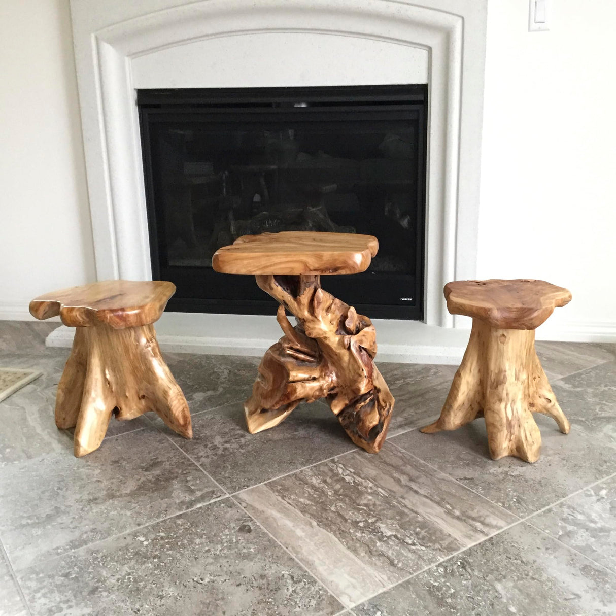 Greenage Cedar Roots Plant Stand Tree Stump End Table 13.5" x 16" x 19" H Wooden Live Edge Side Table for Living Room Bedroom Home Decor Courtyard Wooden Stool Greenage