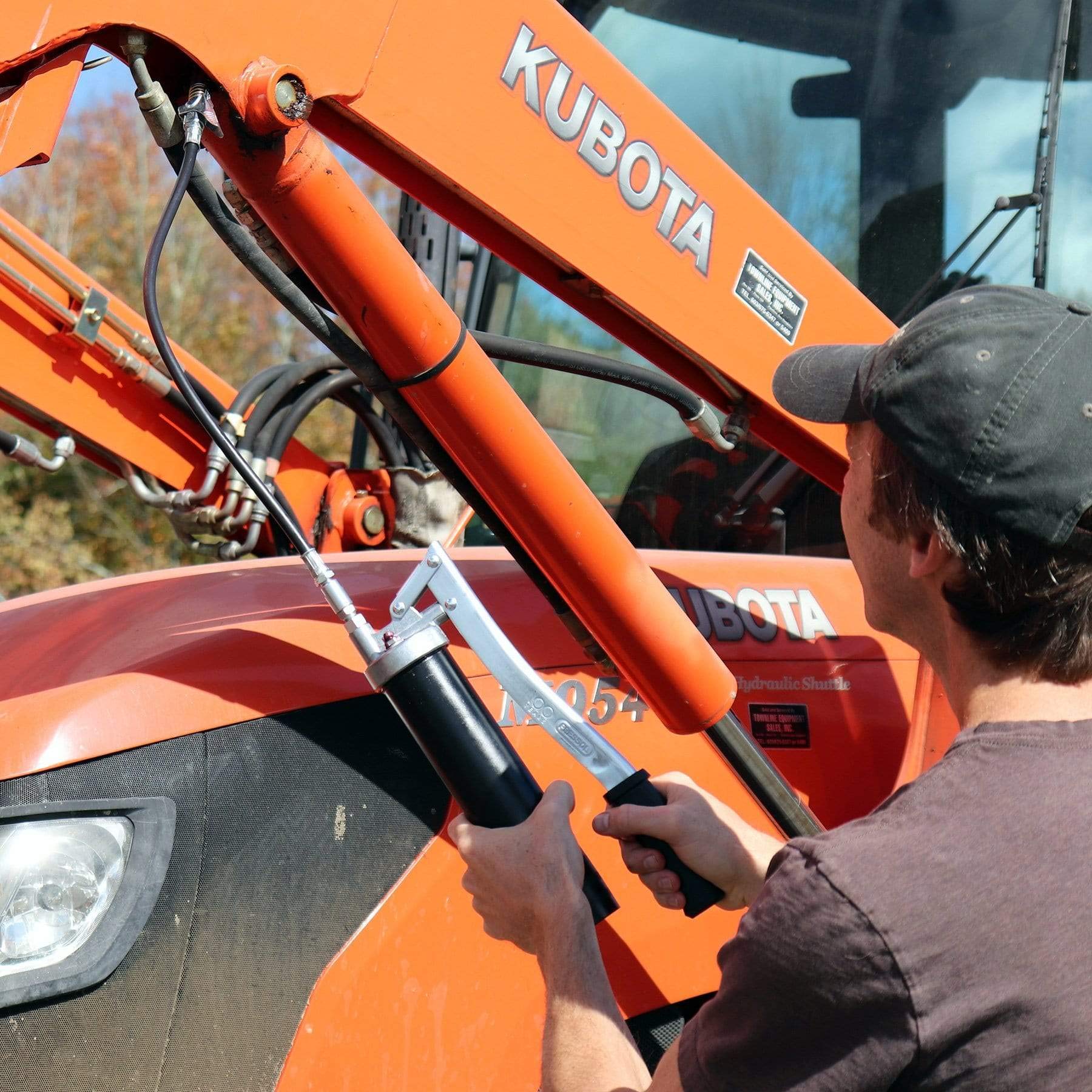 LockNLube Easy-Prime Lever Grease Gun. includes our patented Grease Coupler (locks on, stays on, won't leak!) plus a 20" hose and in-line hose swivel. - WoodArtSupply