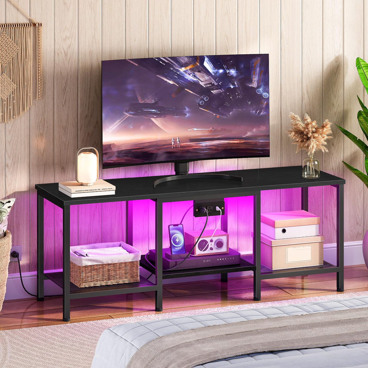 HOOBRO TV Stand with Charging Station to 55 Inches, LED Entertainment Center, Media TV Console Table with Open Storage Shelving for Living Room, Bedroom, Black BB122UDDS01 HOOBRO