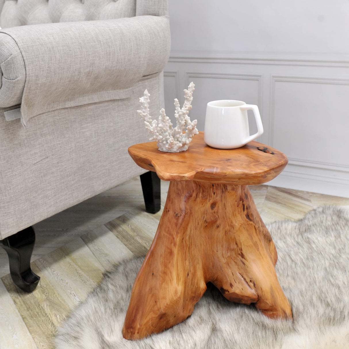 Warmaxx Cedar Natural Shape Stump Stool 13.5"x12"x14"H Solid Wood End Table Rustic Plant Stand Live Edge Coffee Table for Living Room Bedroom Patio Accent Side Table Outdoor Garden Sit Foot Stool Warmaxx