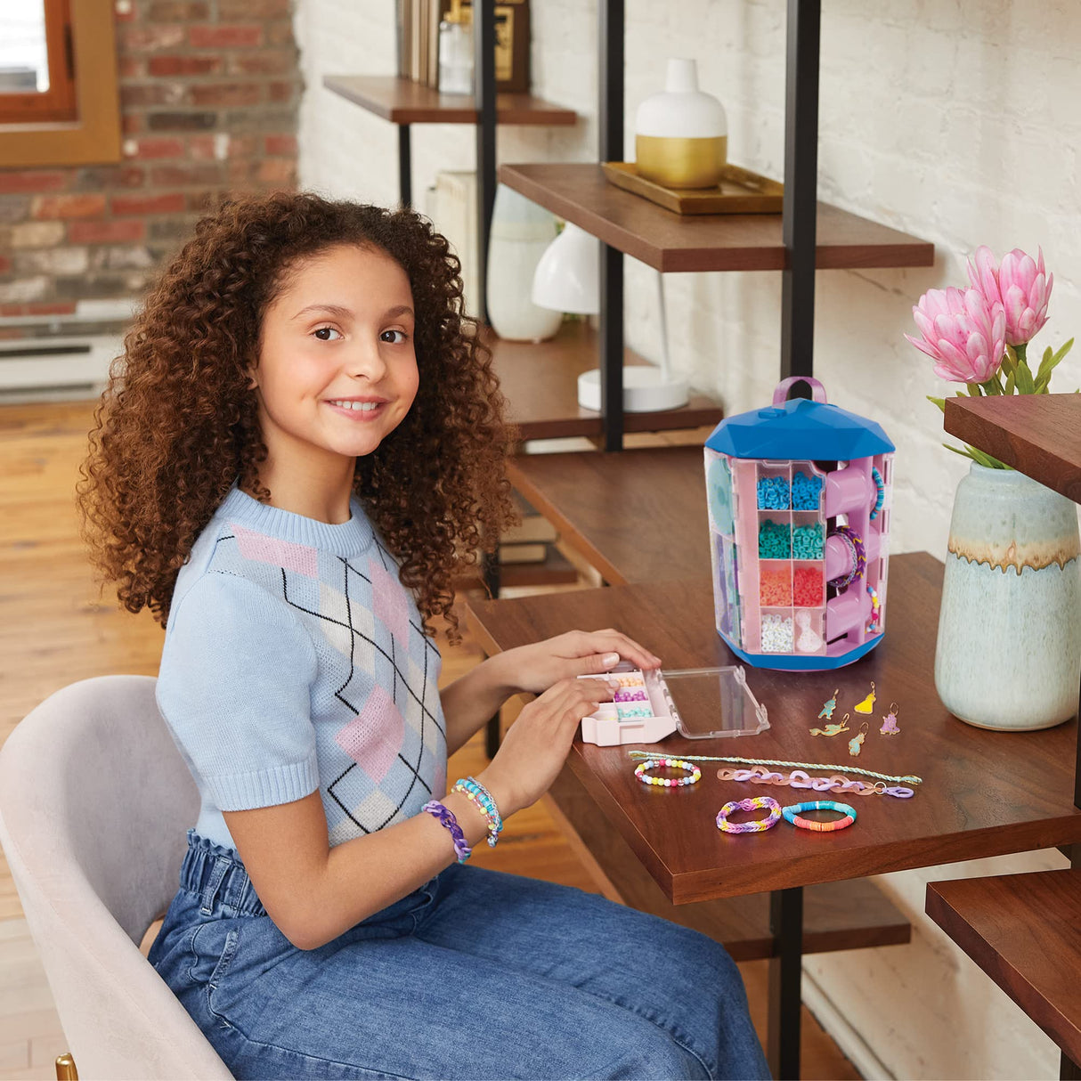 Disney Princess: 5-In-1 Activity Tower - 1600 Pieces Spinning Vertical Platform, Make It Real, 5 Removable Storage Trays, 5 Princess Charms, Various Types Of Beads, DIY Unique Jewelry Kit, Ages 8+ Make It Real