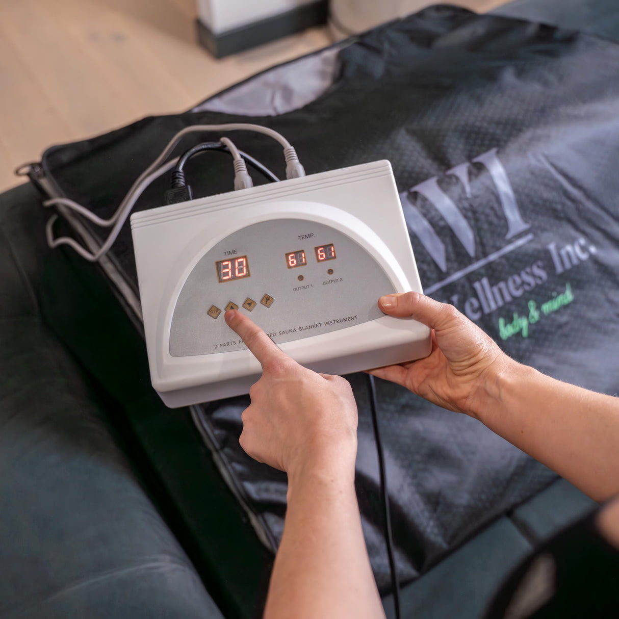 The Wellness Inc. Infrared Sauna Blanket - Portable Infrared Sauna for Home, Personal Sauna for Women & Men - Odourless, Fireproof & Waterproof Material - Includes Wrap Up Towel & Carry Storage Bag The Wellness Inc.