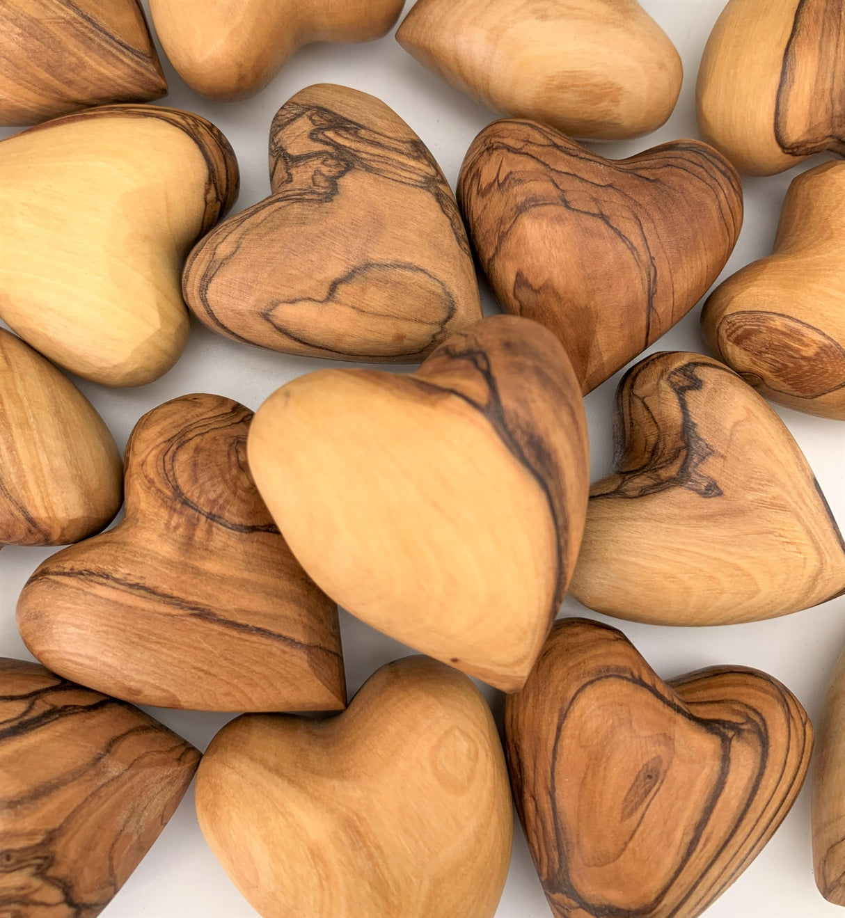 Handmade Wooden Hearts, Set of Five Olive Wood Carved Hearts from the Holy Land, Carved Wood Hearts for gifts Anniversary Valentine Gift, Loss Love, Wooden Hearts for Wedding, Wood Heart Décor iHoly Land Crafts