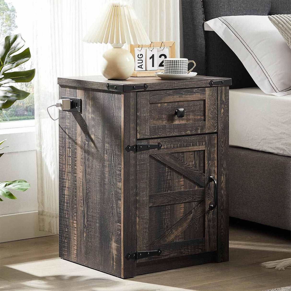 SOOWERY Nightstands Set of 2, Nightstand with Charging Station, Farmhouse End Table with Barn Door and Drawer, Rustic Wood Sofa Side Table for Bedroom, Living Room, Dark Rustic Oak SOOWERY