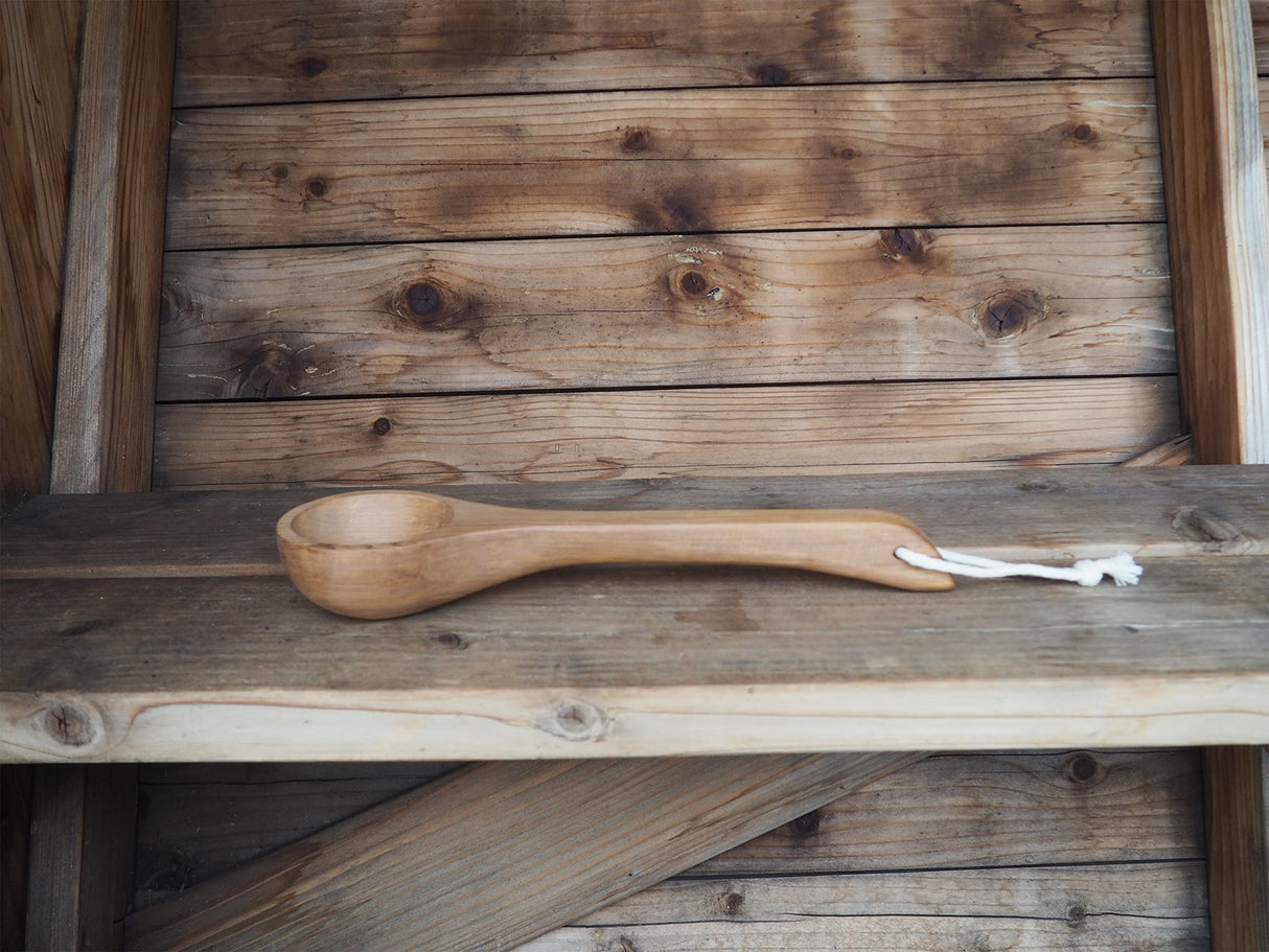 HSE Curved Cedar Sauna Ladle (100ml, Red Cedar) Home Sauna Experience