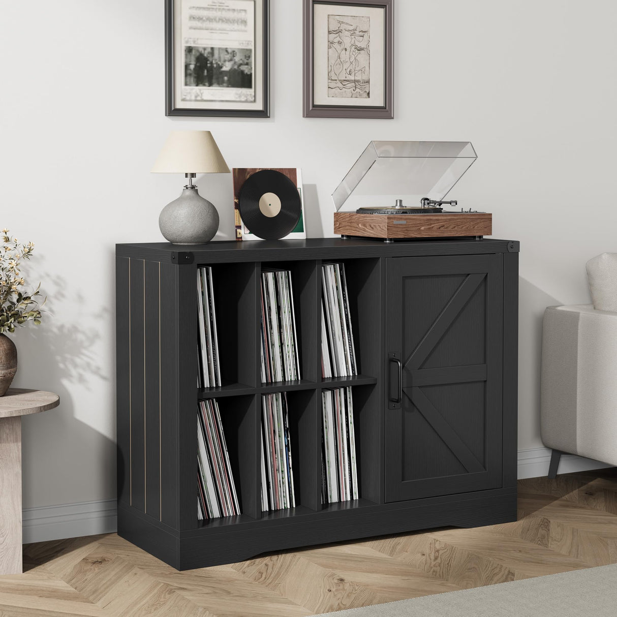Record Player Stand with Vinyl Storage, Farmhouse Turntable Cabinet with Door, Vinyl Display Holder Shelves up to 750 Albums, Wooden Storage for Living Room, Black SLEKVERSA