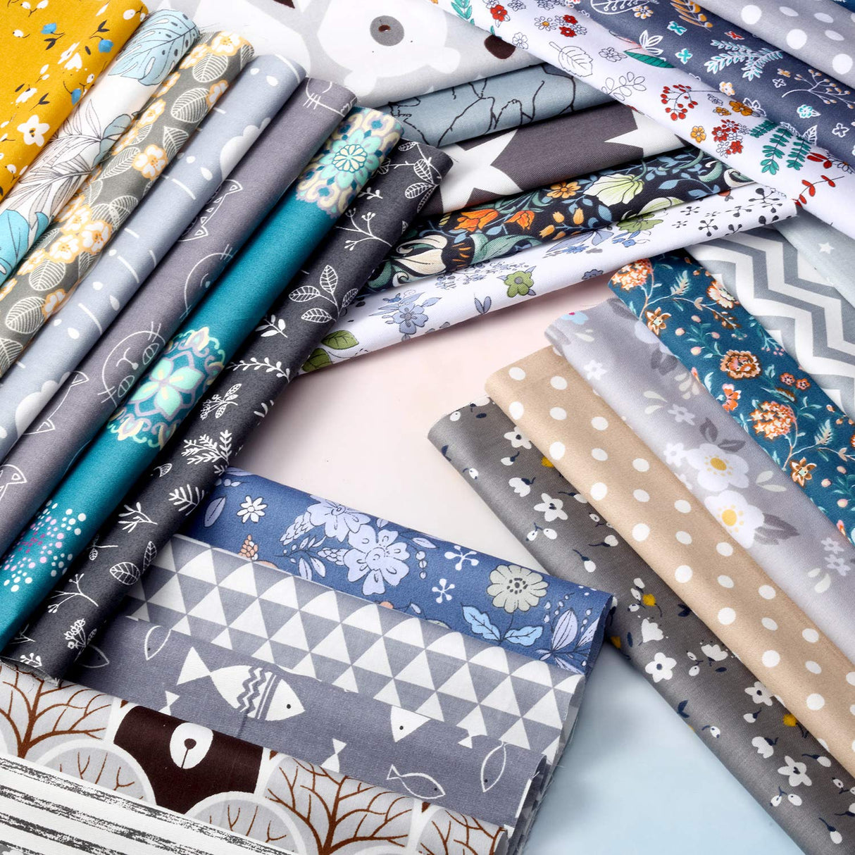 30 Pieces 10 x 10 Inches Fabric Printed Bundle Squares Floral Fabric Patchwork Sewing Quilting Bundles Assorted Pattern Cloth for DIY Scrapbook Craft Making Tatuo