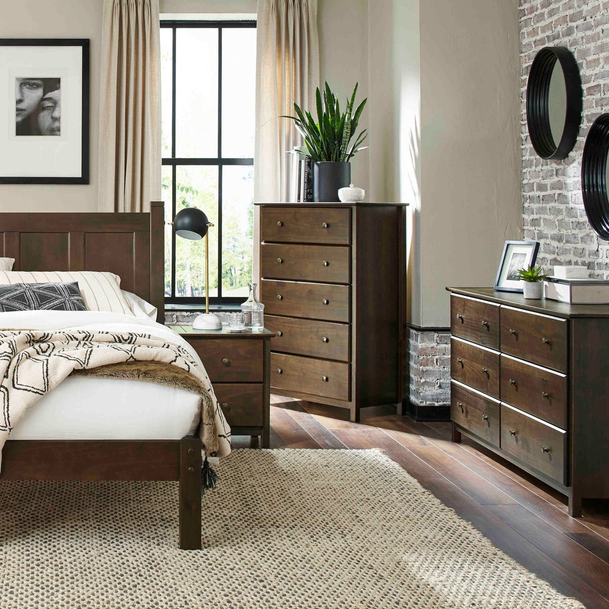 Grain Wood Furniture Shaker 5-Drawer Chest, Solid Wood with an Expresso Finish Grain Wood Furniture