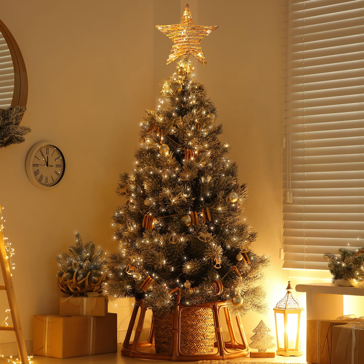 Christmas Star Tree Topper, Plug in 12" Rattan 3D Star Tree Topper, Rustic Rattan Natural Star, Built-in 10-Bulb String Lights for Christmas Tree Decoration New Year Holiday Home Office Indoor Brightown