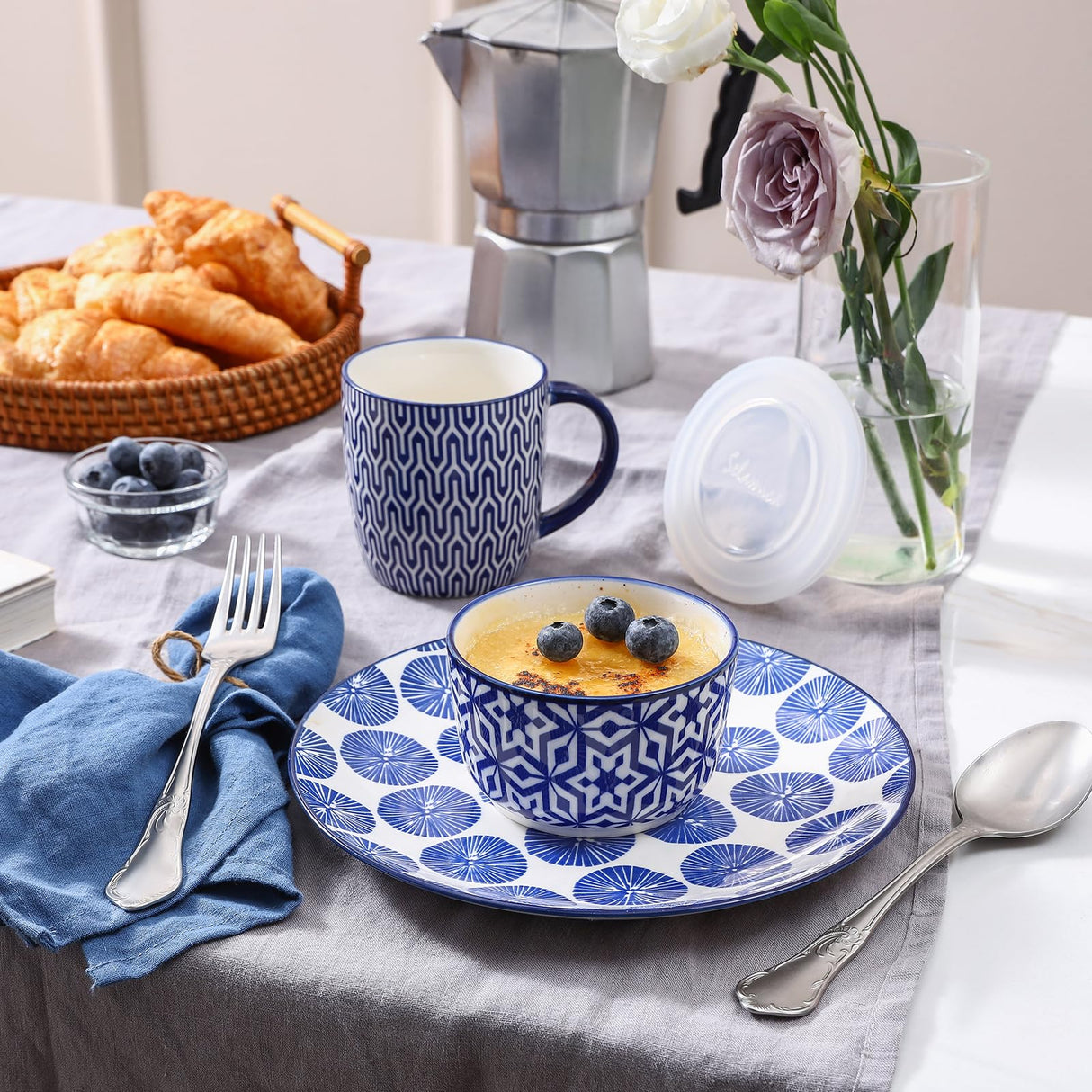 Selamica Ramekins with Lids, 8 oz Oven Safe Creme Brulee Ramekins with Covers, Souffle Dishes Pudding Custard Cups, Stackable Ceramic Small Ramekin Bowls Set for Baking, Dipping, Ice Cream, Set of 6, Vintage Blue Selamica