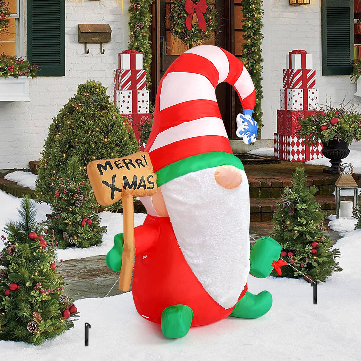 PAETAE Christmas Inflatables Gnome, 4FT Blow Up Christmas Gnome Outdoor Decorations, Inflatable Yard Decoration, Christmas Holiday Gnome Decor for Party, Home, Garden PAETAE