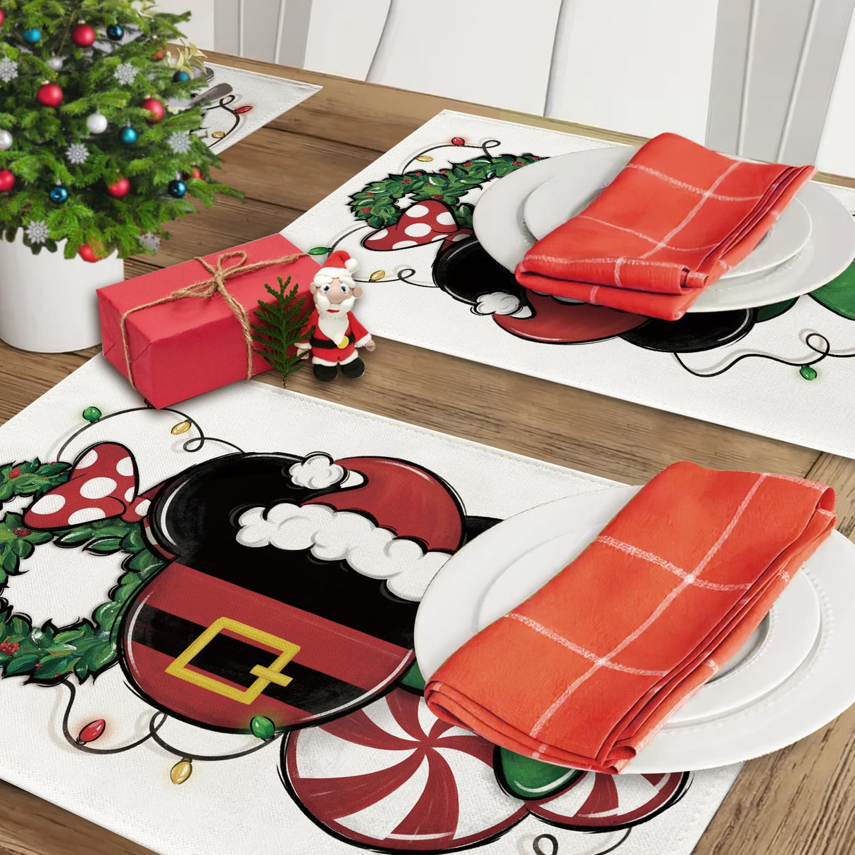 Croar Christmas Santa Placemats Set of 4, Xmas Wreath Peppermint Candy Dining Place Mats Table Decor, Winter Funny Holiday Home Kitchen Decoration 12 x 18 Inch Croar