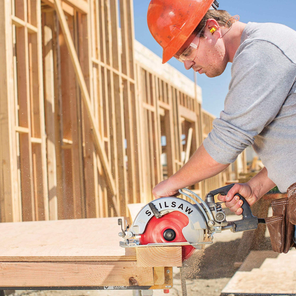 SKIL 8-1/4 In. Aluminum Worm Drive Skilsaw-SPT78W-22 Skil