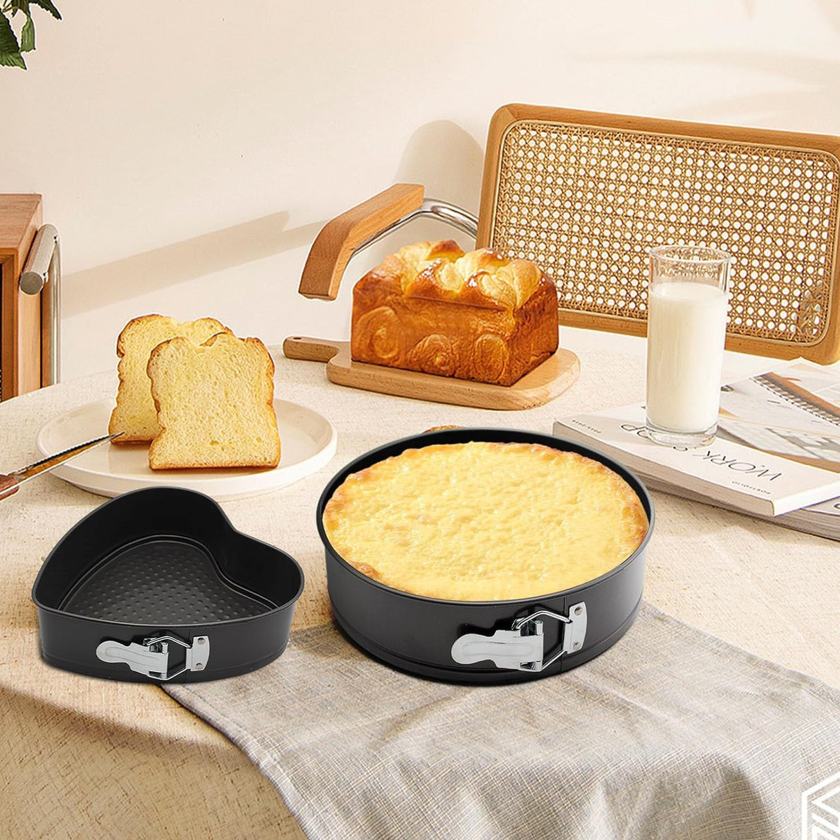 GZMAISULEE Springform Cake Pan Set of 3 (7, 8, 9 Inch) Heart Round Square Leakproof Nonstick Cheesecake Pans with Removable Bottom Carbon Steel Bakeware GZMAISULEE