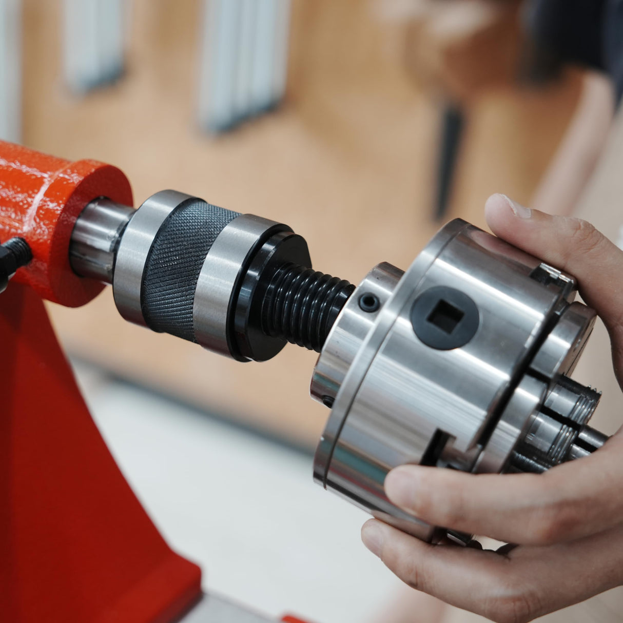 BMWOOD Woodturning Live Tailstock Chuck Adapter to 1" x 8TPI Thread with #2 Morse Taper Mount BMWOOD