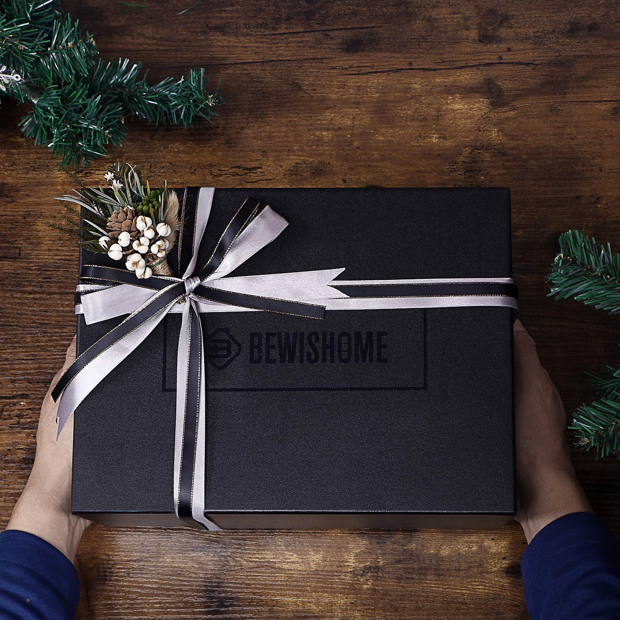 BEWISHOME Sunglasses Organizer, 12 Slots Sunglasses Case for Women Men, Eyeglasses Eyewear Display Case with Clear Glass Top, Faux Leather,Brown SSH48Z BEWISHOME