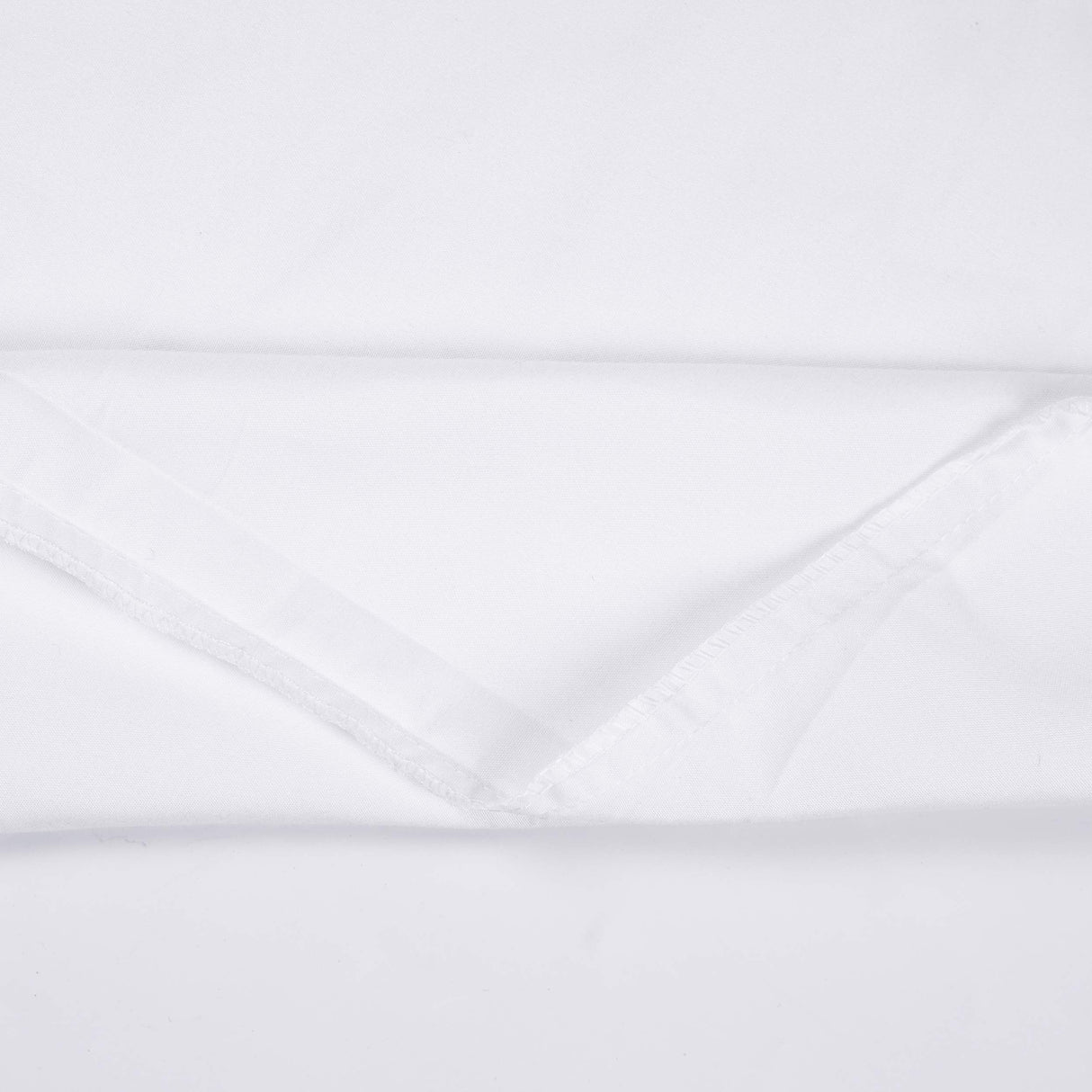 BEDSUM Microfiber Standard Pillowcases Set of 2, Soft Wrinkle Resistant and Easy Care Pillow Cases with Envelope Closure for Kids, 20x26 inches, White BEDSUM