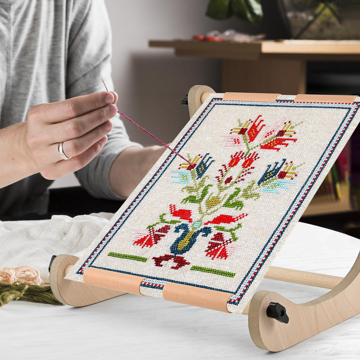 Embroidery Table Stand - Adjustable Cross Stitch Hoop Stand, Wood Embroidery Hoop Stand for Lap or Table, Cross Stitch Frame with 2 Sizes Rod embhand