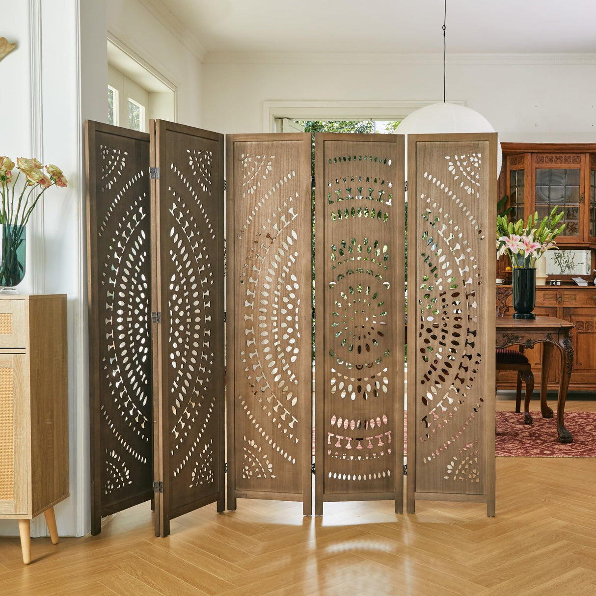 Svimi Room Divider Wood Carved Wall Divider Indoor Folding Bohemian Style Portable Partition Screen for Home Office Garden Terrace - 6 Panels (Brown) Svimi
