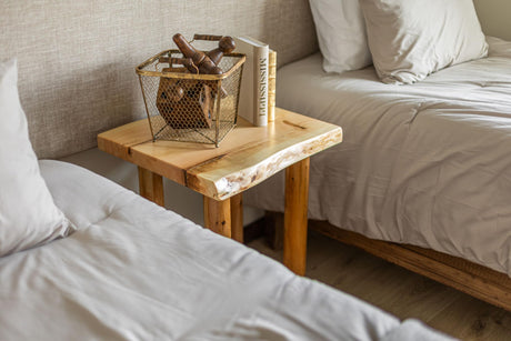 SRL Rustic Log End Table Pine & Cedar – Small Indoor End Table, Wood End Table, Lamp Table, Plant Table, Night Stand Table (Natural) Southern Rustic Logwerks