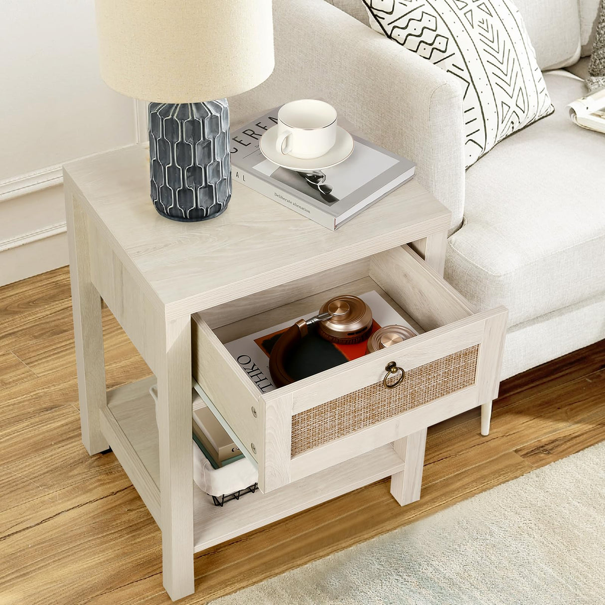 VOWNER White Rattan Nightstand Set of 2, Wood Night Stand with Vintage Metal Pull Handle, 2 PCS Bedside Table Boho End Tables with Storage, Side Tables Shelf for Bedroom, Small Space VOWNER