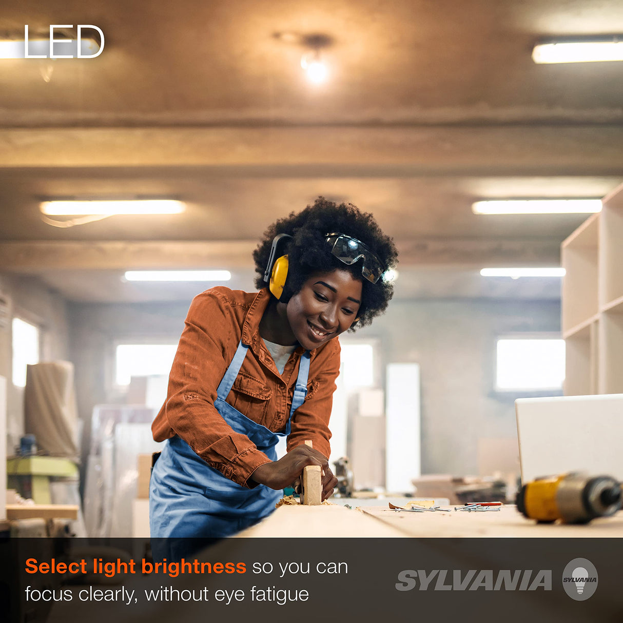 SYLVANIA LED Utility Shop Light Ceiling Fixture with Light and Pull Chain, 250W Equivalent, Efficient 30W, Cool White - 1 Pack (61452) LEDVANCE