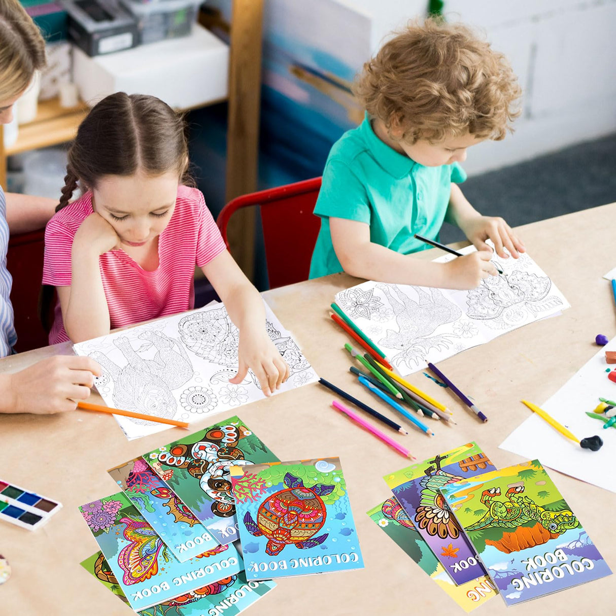 Pasimy 24 Pcs Animals Coloring Books DIY Mandala Ocean Jungle Animal Coloring Book Mini Holiday Activity Supplies for Kids Adult Party Favors Gift Bags Filler Classroom Activity Pasimy