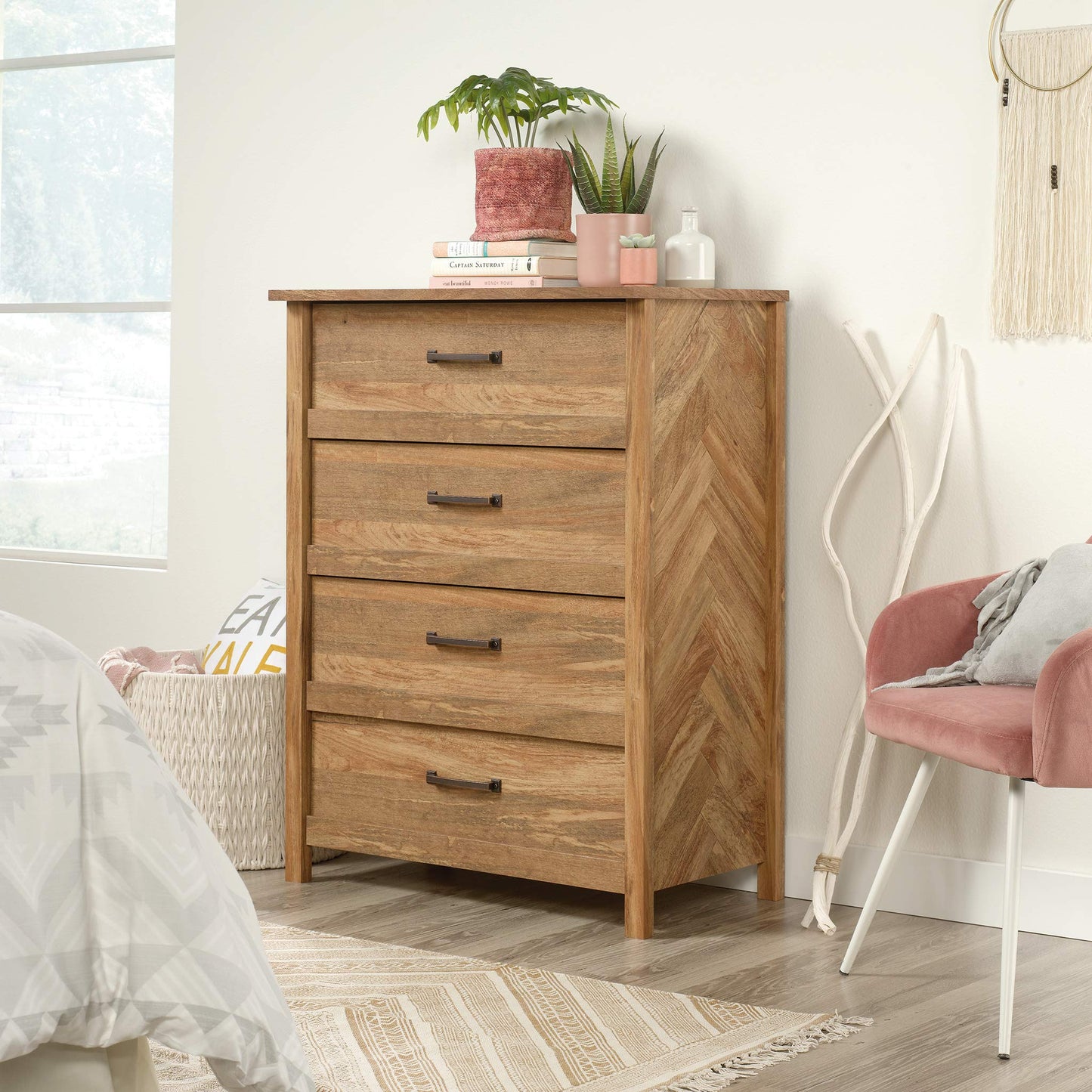 Sauder Cannery Bridge 4-Drawer Chest, L: 31.26" x W: 17.56" x H: 41.5", Sindoori Mango finish - WoodArtSupply