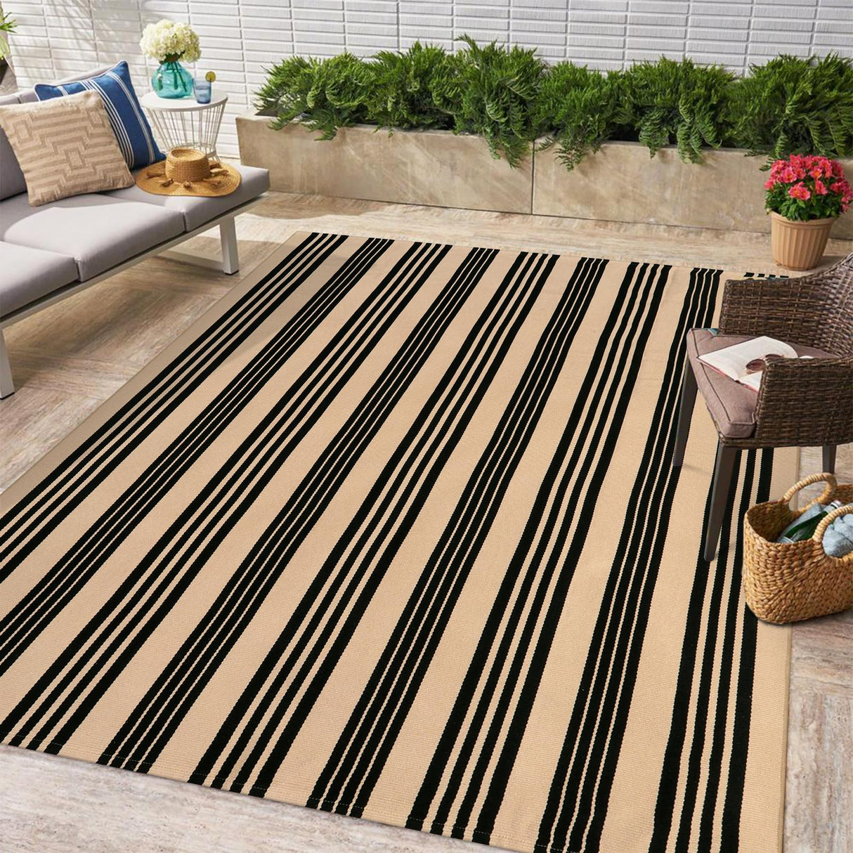 OJIA Outdoor Patio Rug 5'x7', Black and Tan Striped Outdoor Rugs Machine Washable Area Rugs Cotton Hand Woven Indoor Outdoor Rugs for Bedroom/Living Room/Front Porch/Deck/Backyard/Camping OJIA