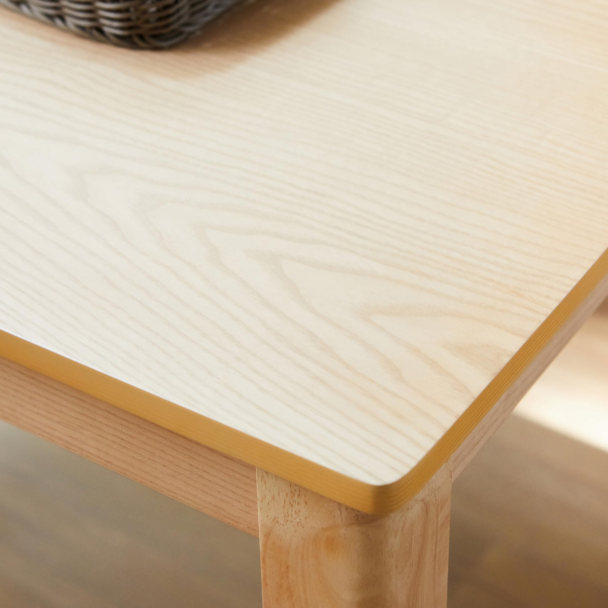 Livinia Cabin 45.3" Wooden Dining Table/Small Rectangular Modern Farmhouse Solid Wood Kitchen Table Desk (Natural) Livinia