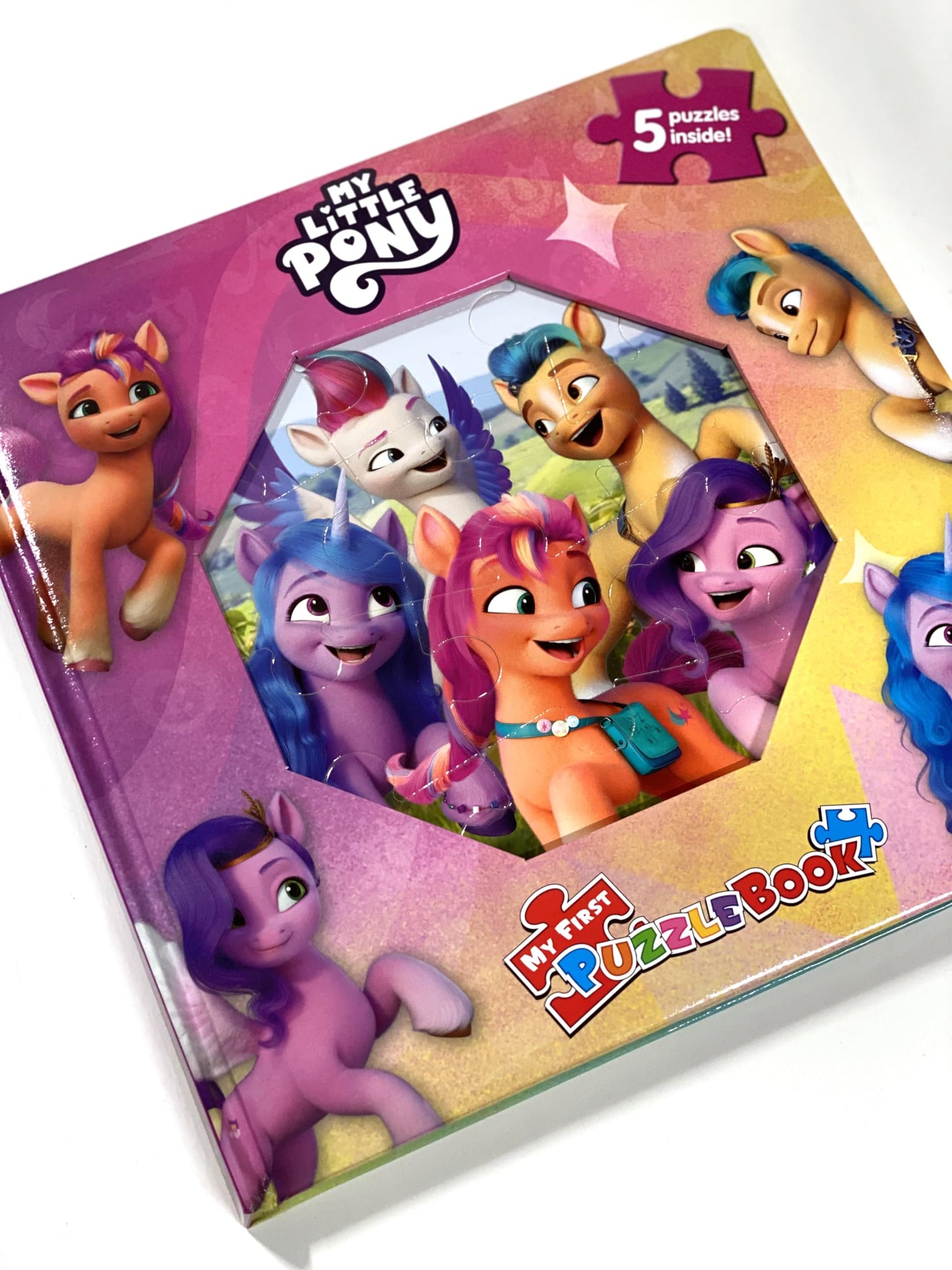 My Little Pony My First Puzzle Book - Jigsaw Puzzles for kids, 10-page board book, 5 puzzles to enjoy