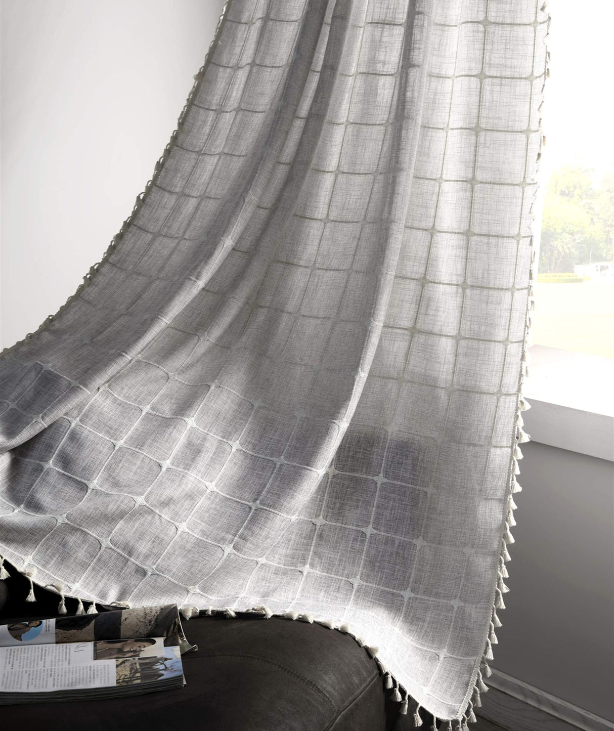 YoKii Boho Tassel Valances for Windows Modern Farmhouse Cotton Linen Valance Kitchen Curtains Topper Country Gingham Window Treatments Tier Curtain for Bathroom Bedroom Decors (W52 x L18, Gray) YoKii