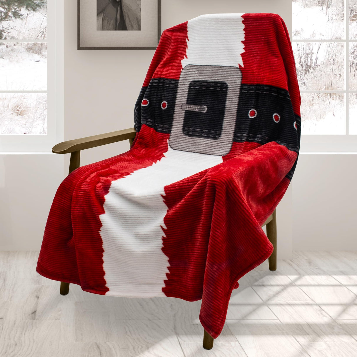 Christmas Premium Throw Blanket for Couch. Fleece Blanket for Bed. Plush Blanket. Super Soft, Fluffy, Fuzzy, Cozy Throw Blankets for Bed. Machine Washable Santa Safdie & Co.