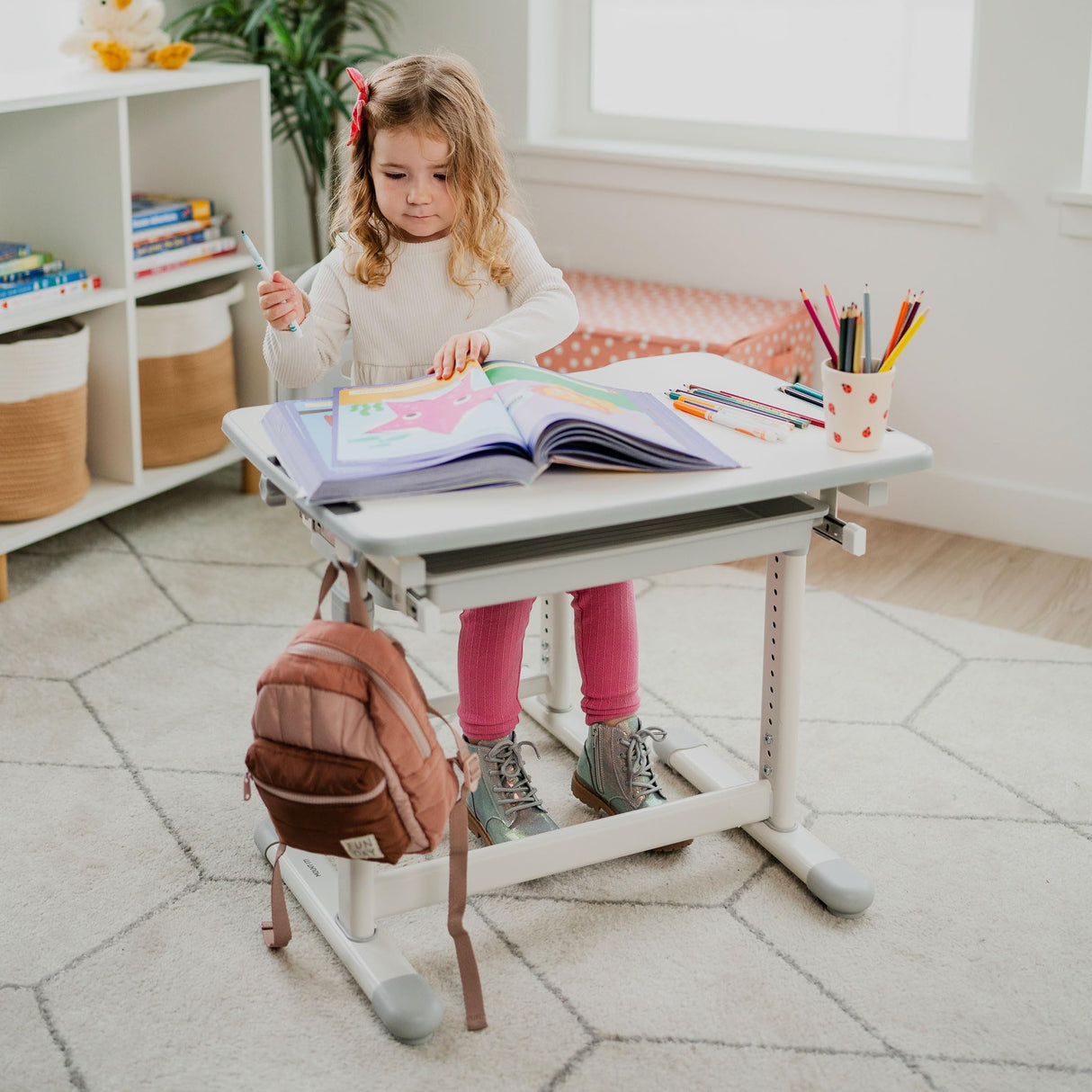 Mount-It! Kids Desk and Chair Set Height Adjustable up to 30" Ergonomic Kids Desk School, Kids Table and Chairs for Student 26" x 18" Tabletop with Pencil Drawer, 3-10 Age Children, Grey Mount-It!