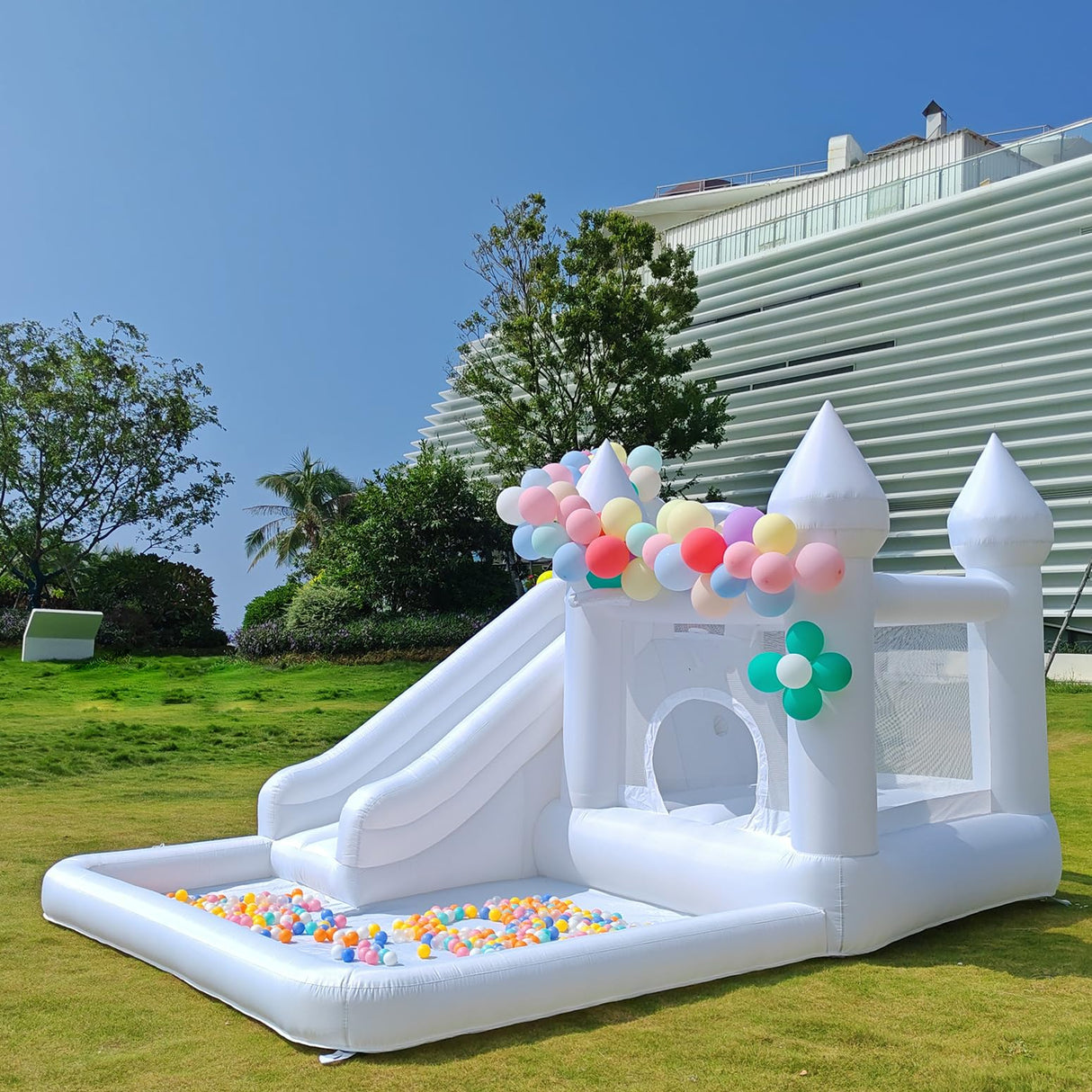 13.5ft * 9.5ft White Bounce House with Ball Pit and Blower, White Bounce House Castle for Kids Birthday Parties, Events Felizhus