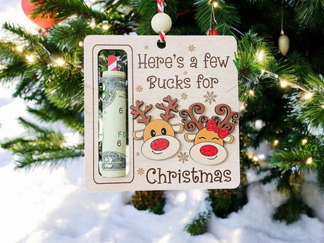 AXAHUHA Reindeer Money Holder, Cute Money Holder Christmas Wooden Ornament, Here’s A Few Bucks for Christmas Hanging Ornament Axahuhavn