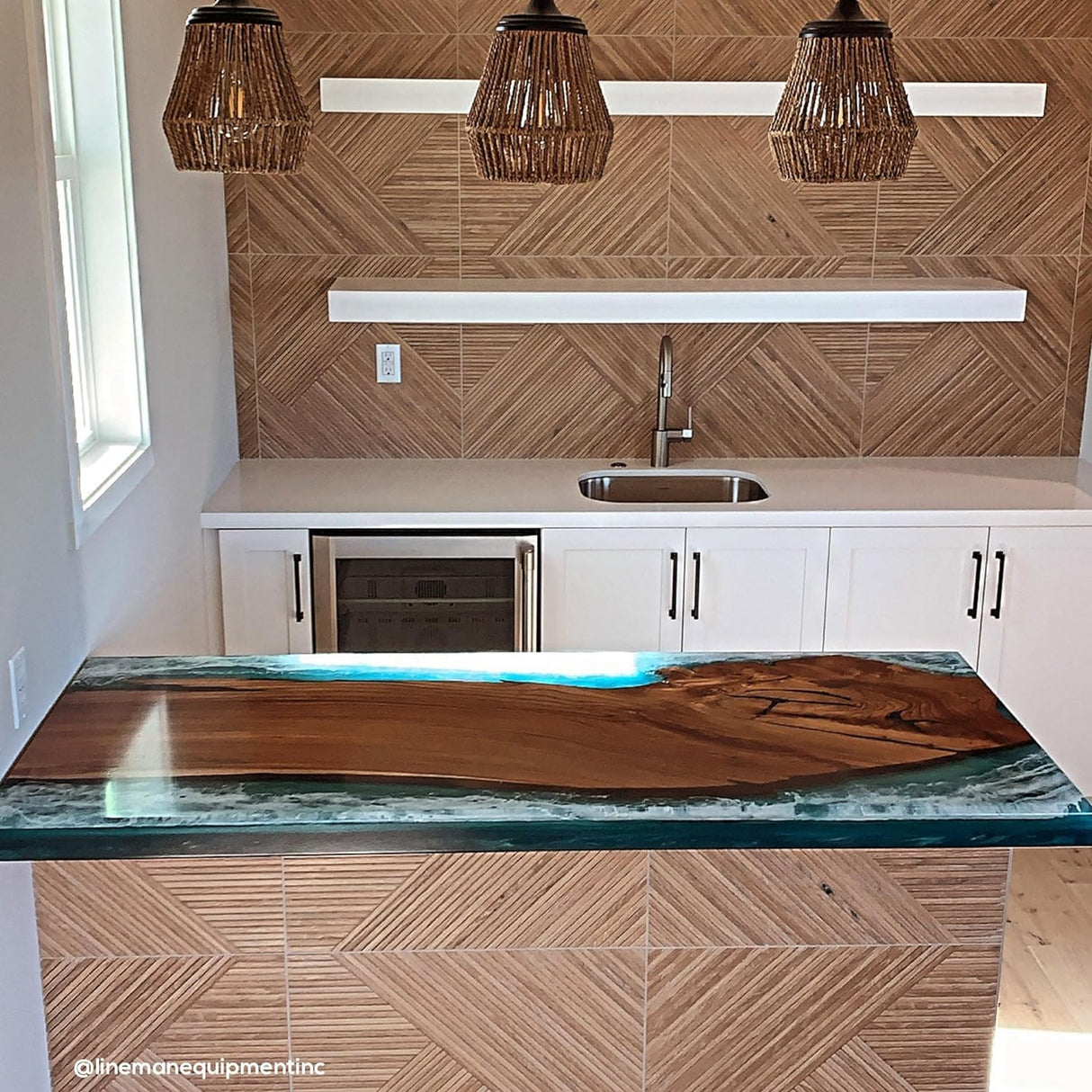 Deep Pour Epoxy Resin Liquid Glass 48 oz Kit, 2-4 inch Super Clear Amazing Flower Casting Resin Kit, Wood Inlay High Temp Heat UV Resistant Epoxy, Bubble Free Food Grade Safe Low Viscosity FGCI