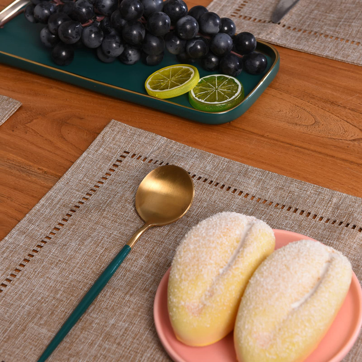 Tosewever Set of 4 Decorative Linen Placemats 12 x 18 Inches, Farmhouse Style Table Mats for Everyday Dining Wedding Party Holiday Home Decor (4 Pieces 12 x 18”, Light Coffee/Straight) Tosewever