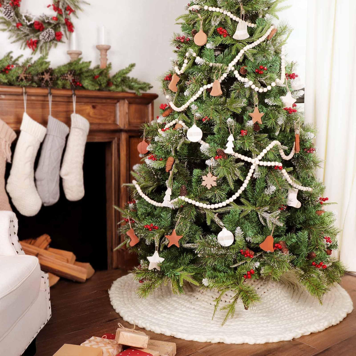 LimBridge Knitted Christmas Tree Skirt: 48 Inches Crochet Cream White Tree Skirt, Chunky Knit Thick Rustic Christmas Tree Decorations, Farmhouse Christmas Decor Xmas Holiday Home Party Decorations LimBridge