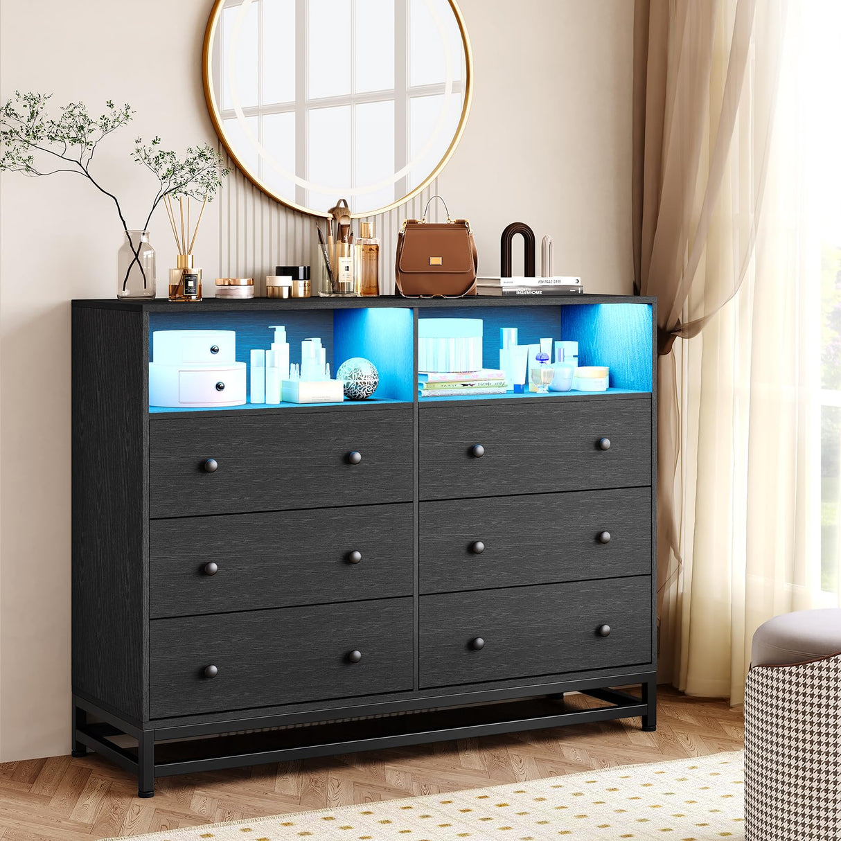 Black Dresser for Bedroom With LED Light & Charging Station, 6 Drawers Wooden Dressers for Women With Open Space, Modern Chest of Wide Drawers for Girls Bedroom Living Room, Entryway, Hallway Patikuin